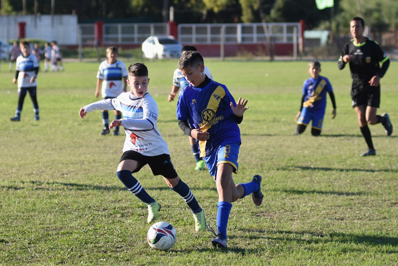 Torneo fútbol infantil en La Perla del oeste. Este domingo finalizó el campeonato que albergó a mas de 1.000 pibes de toda la región. 