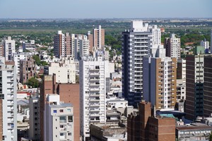 El programa permite sistematizar datos que dan una radiografía de la ciudad. Se trabaja sobre 100 indicadores organizados en 10 ejes: Demografía, Condiciones de vida y vivienda; Educación; Salud; Seguridad y Empleo, entre otros. Crédito: Fernando Nicola