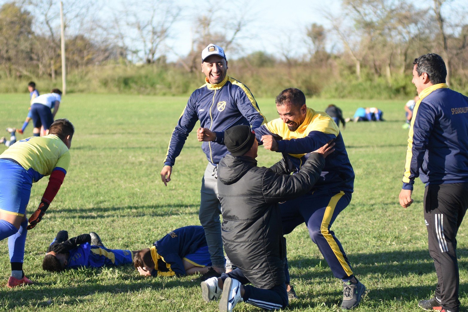 Torneo fútbol infantil en La Perla del oeste. Este domingo finalizó el campeonato que albergó a mas de 1.000 pibes de toda la región. 