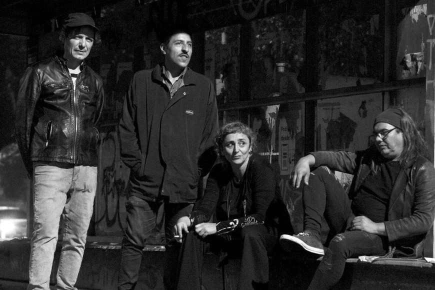 Los Fatales, banda santafesina integrada por Pancho Chiarelli en guitarra y voz, Paula Bergesio en voz, Alfredo Oliva en batería y Javier Cardozo en bajo