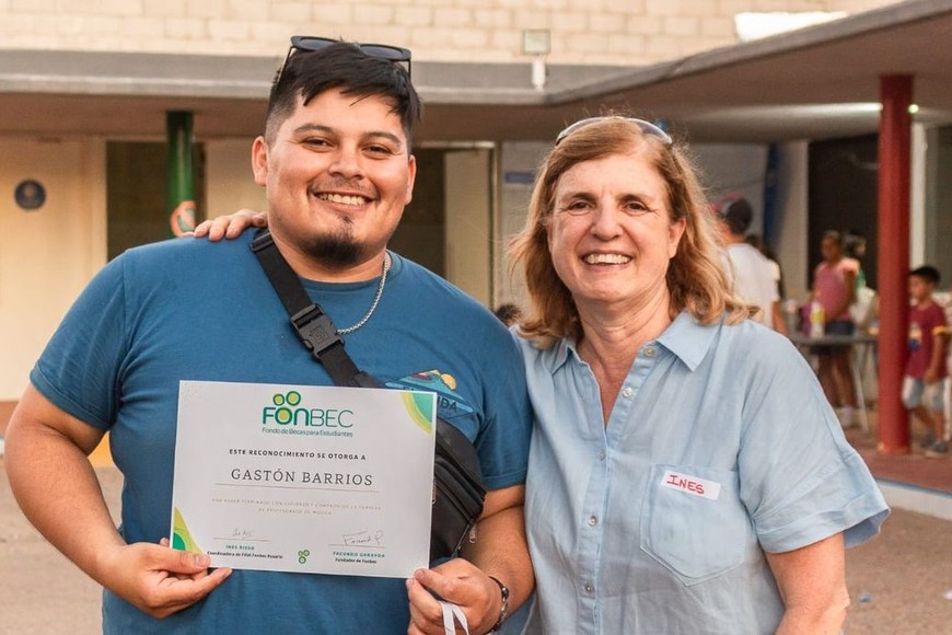Inés, coordinadora de la filia, junto a Gastón Barrios. Foto: Gentileza