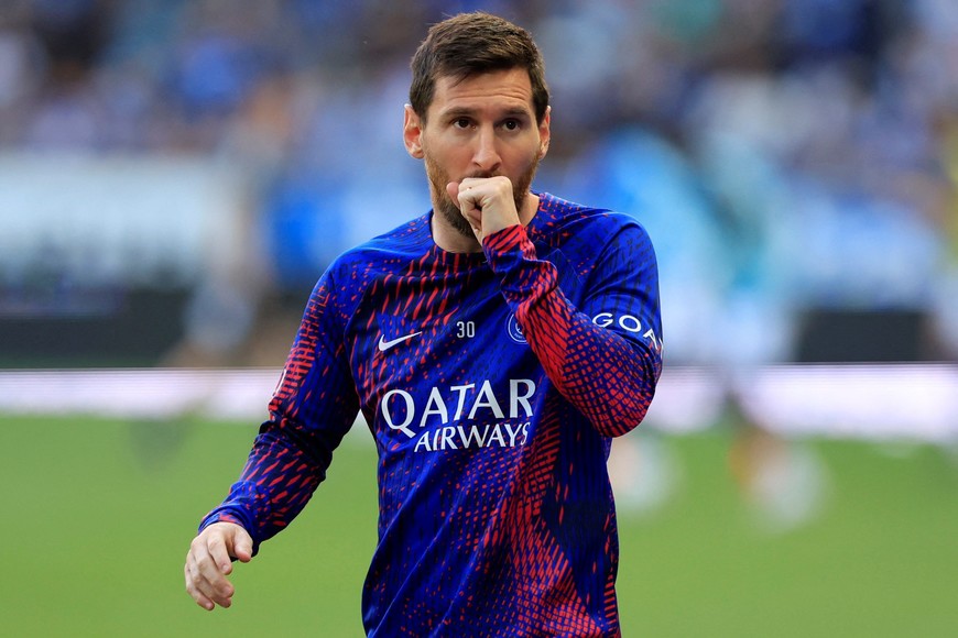 Soccer Football - Ligue 1 - RC Strasbourg v Paris St Germain - Stade de la Meinau, Strasbourg, France - May 27, 2023 
Paris St Germain's Lionel Messi during the warm up before the match REUTERS/Pascal Rossignol