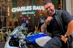 Charles Raúl Sotelo era estilista y dueño de las barberías Bacan,