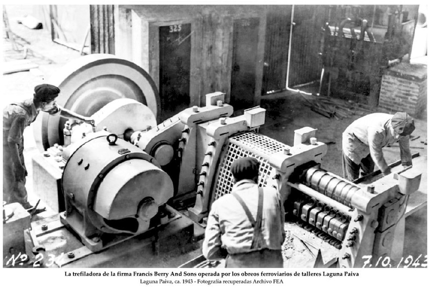 Imagen de archivo perteneciente al libro "Revelando historias de los talleres ferroviarios de Laguna Paiva", escrito por Rolando Jesús Hilari y Leandro Jesús Hilari