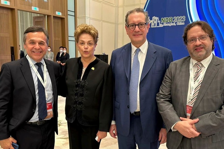 Reunión anual del Nuevo Banco de Desarrollo, que preside la brasileña Dilma Rousseff, buscando ampliar las líneas de financiamiento del país. El presidente del Banco Central de la República Argentina, Miguel Pesce, formó parte de la delegación. Crédito: Banco Central