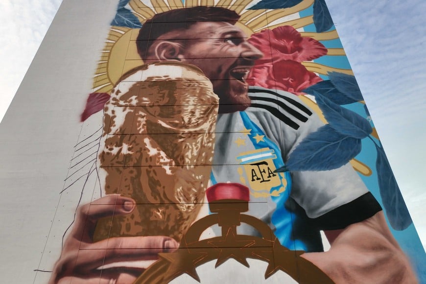 Mural Messi avances de Mayo .  Crédito: Fernando Nicola