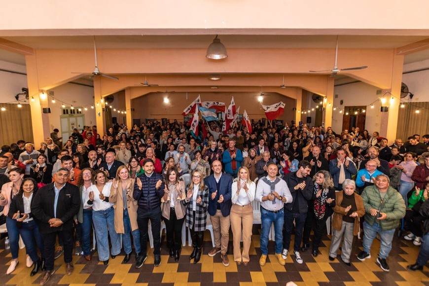 “Tenemos el equipo, los proyectos, la experiencia y toda la energía para trabajar sin descanso para poner la ciudad en marcha”, remarcaron.