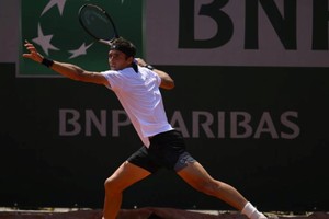 Tomás Etcheverry en Roland Garros.