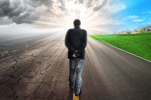 "Frente a la tumba del joven Gaitán, en la segunda hilera de la pared, se arrodilló y oró en silencio".  Foto: Gentileza