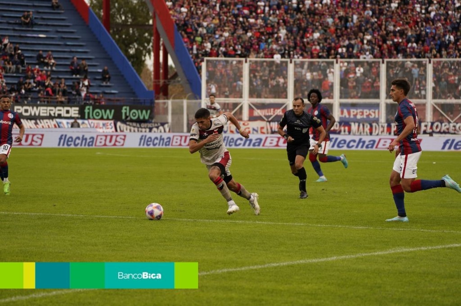 Colón empató sin goles con San Lorenzo en el Nuevo Gasómetro.