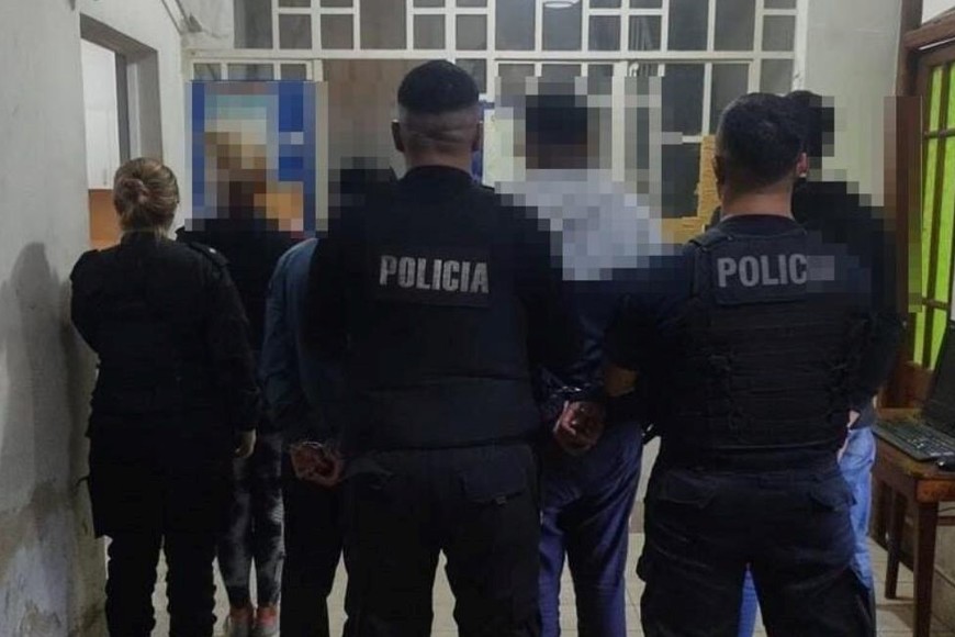 Todos los aprehendidos fueron trasladados a sede policial.