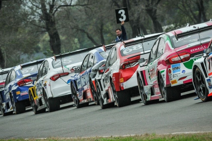 El Parque de la Velocidad de la ciudad de San Jorge volvió a disfrutar del TC2000 luego de 22 años de ausencia.  Créditos: Prensa TC2000