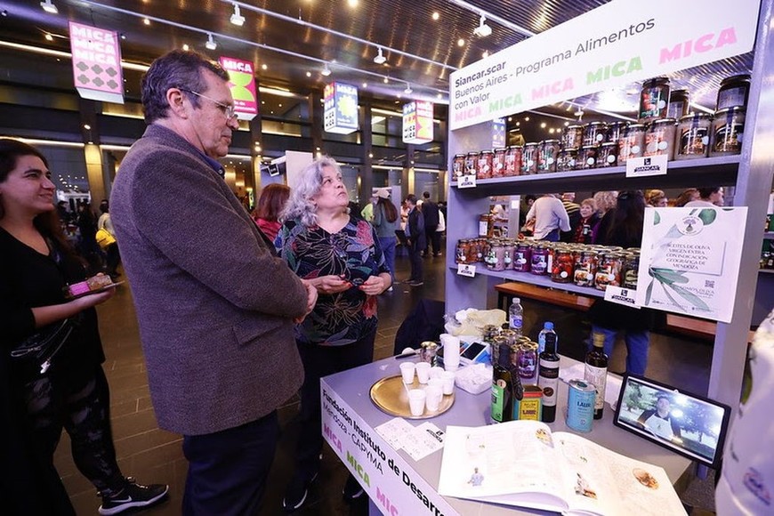 Mica 2023: Tristán Bauer en feria de gastronomía