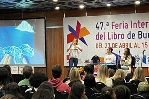 “Alumnit@s, Argentina te escuchamos!” en la Feria del Libro de Buenos Aires
