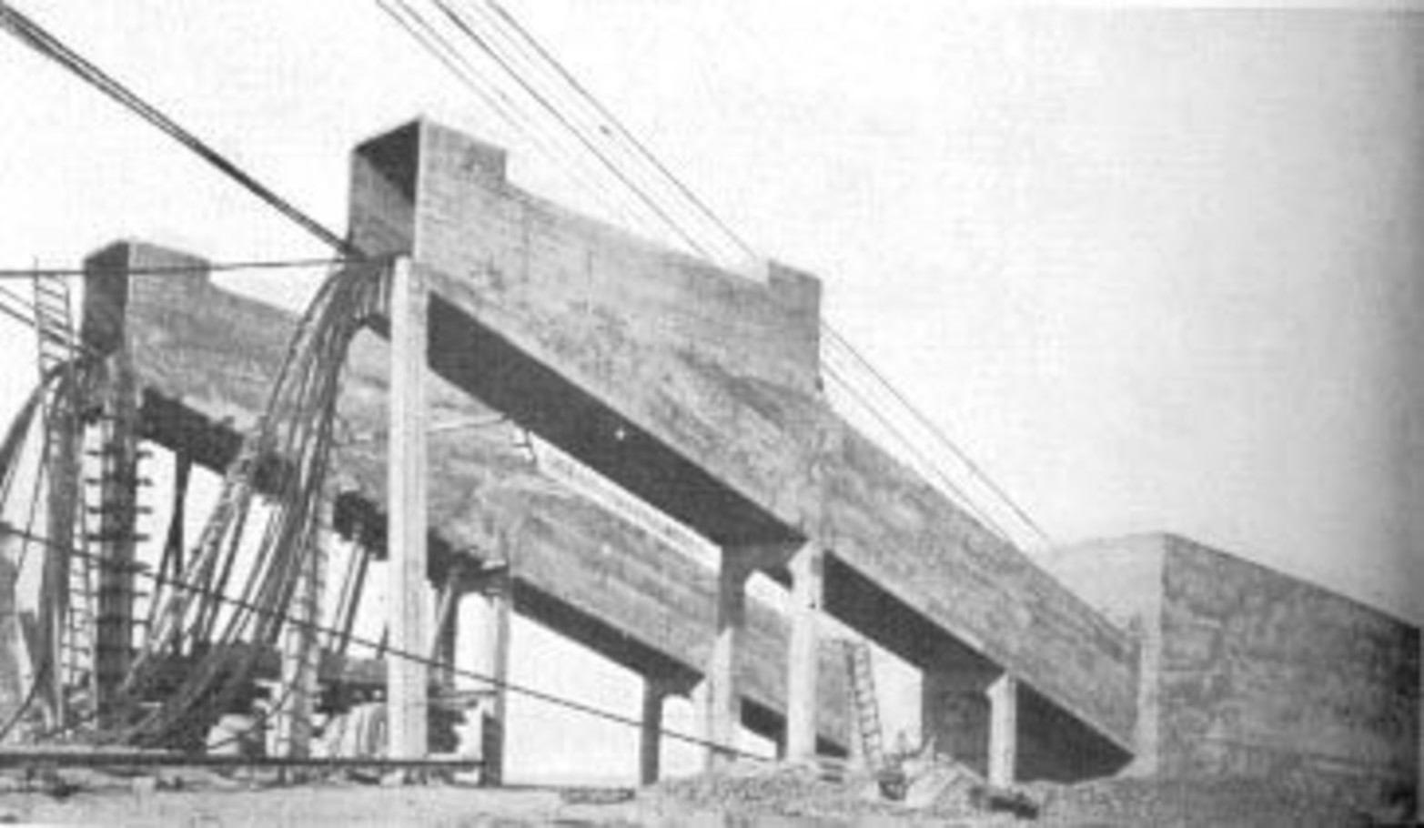 La estructura donde están colocados los tensores.