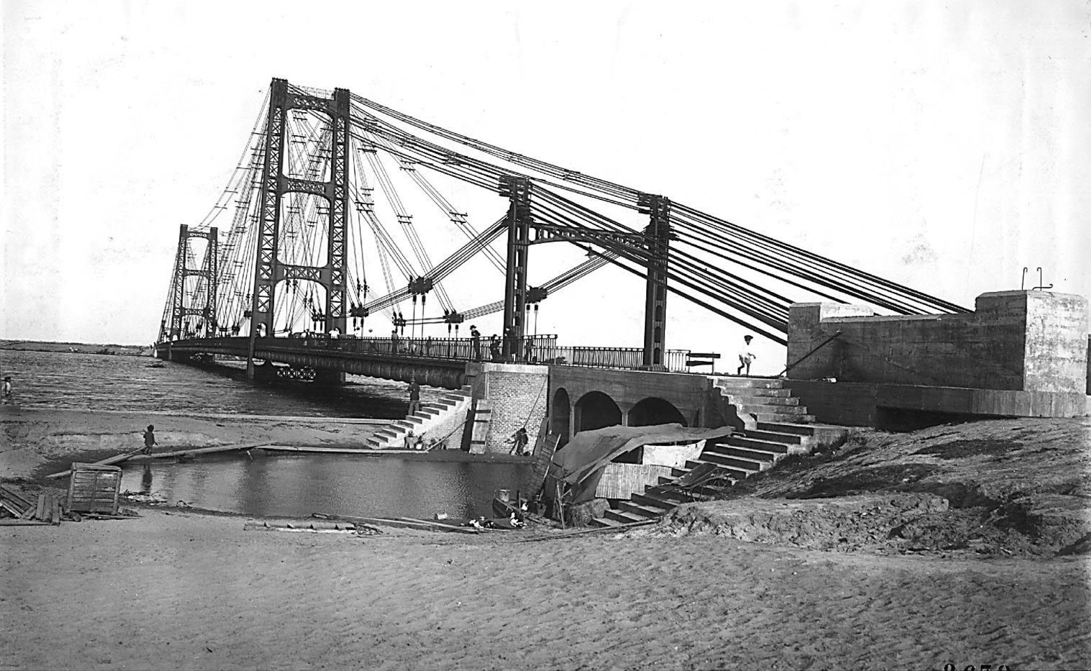 Una de las vista cuando estaba en construcción. 