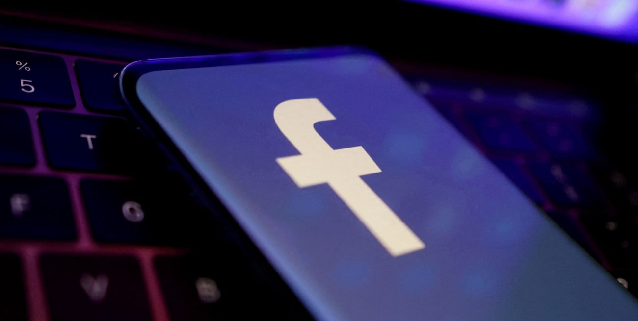 Instaron a Facebook e Instagram a actuar contra la pornografía infantil