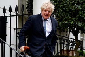 Johnson había dimitido como primer ministro en 2022 en medio de múltiples escándalos, pero siguió siendo legislador. Crédito: Reuters/Peter Nicholls