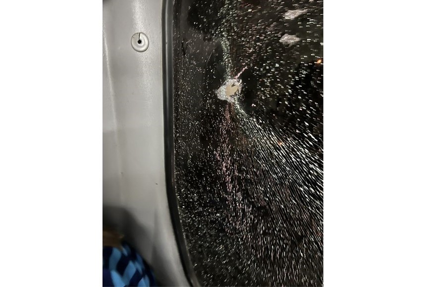 Imágenes capturadas por los propios hinchas muestran los ataques