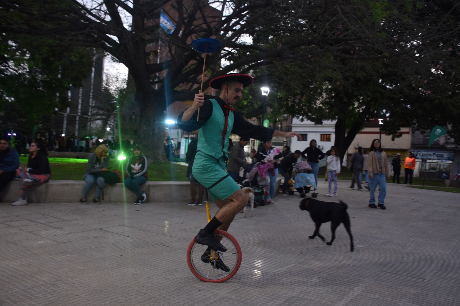 Acto de inauguración de la remozada Plaza del Soldado Argentino.
Foto: Manuel Fabatía