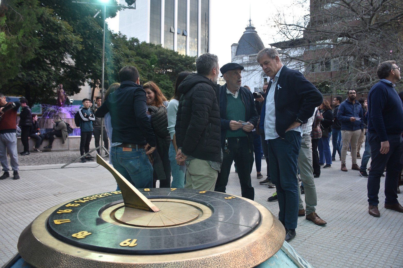 Acto de inauguración de la remozada Plaza del Soldado Argentino.
Foto: Manuel Fabatía