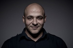 Familiares revelaron que el actor sufrió un paro cardíaco en su casa de Michigan.