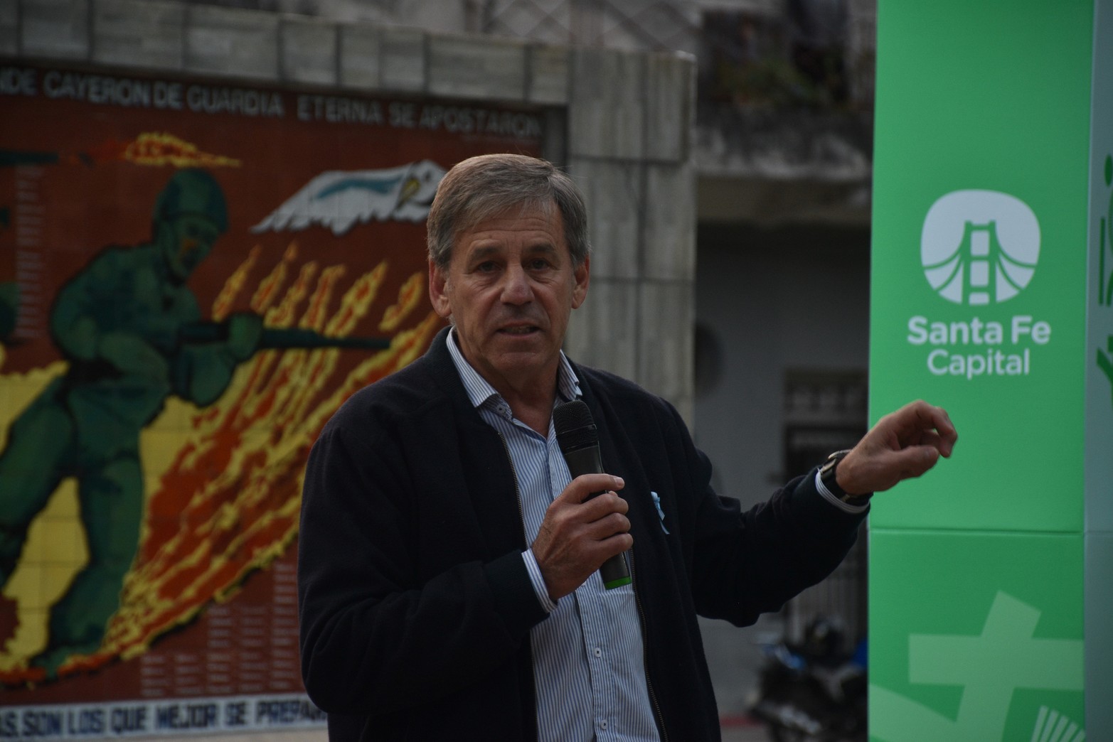Acto de inauguración de la remozada Plaza del Soldado Argentino.
Foto: Manuel Fabatía