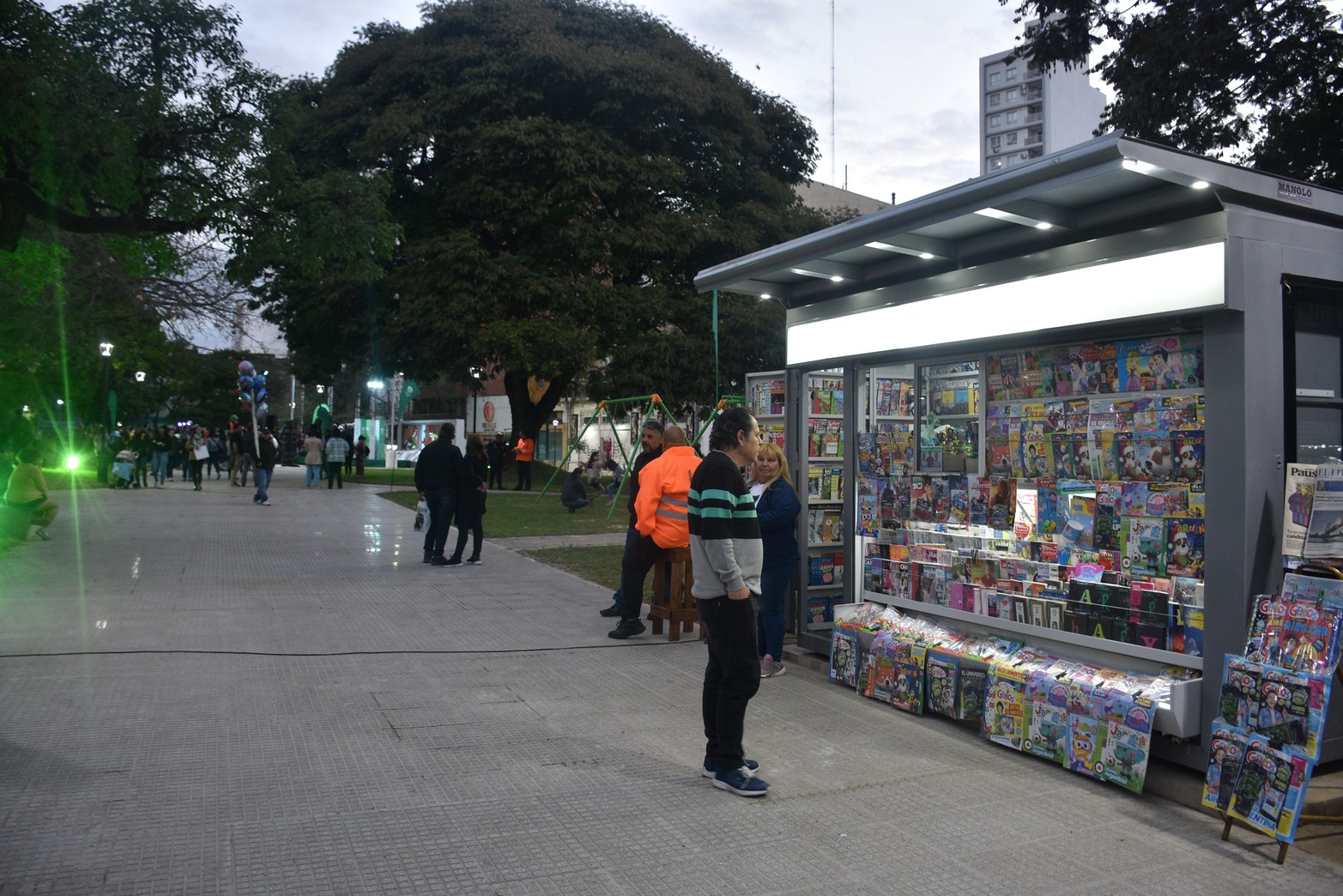 Acto de inauguración de la remozada Plaza del Soldado Argentino.
Foto: Manuel Fabatía