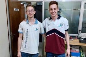 “Hay que acompañarlos, darles posibilidades y estar a disposición”, dijo Julio Bonora.