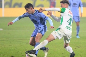 Defensa y Justicia vs Belgrano por la fecha 20 del torneo local.