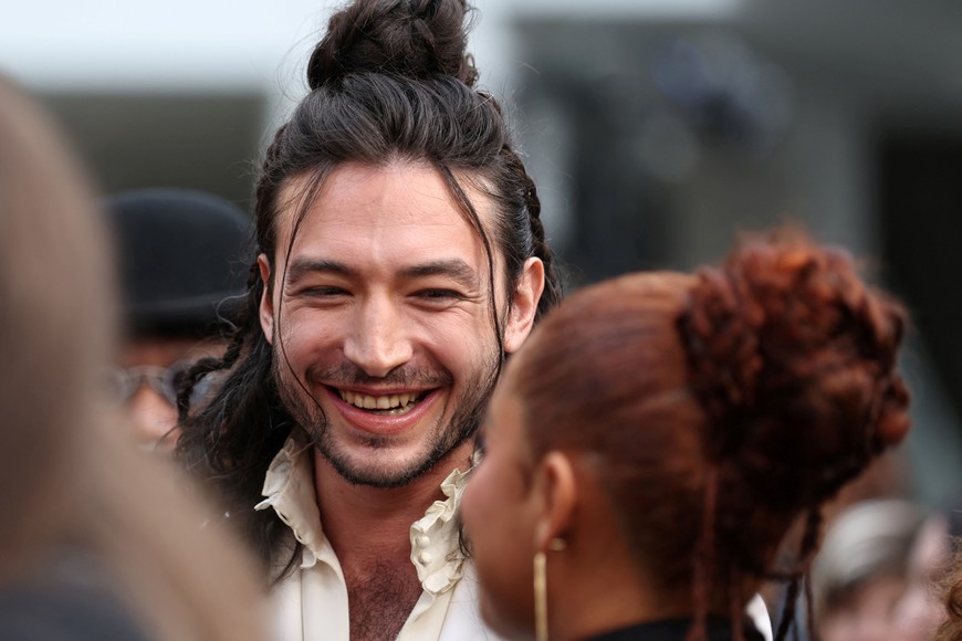 Ezra Miller and Kiersey Clemons attend the world premiere of "The Flash", in Hollywood, Los Angeles, California, U.S., June 12, 2023.  REUTERS/Mike Blake