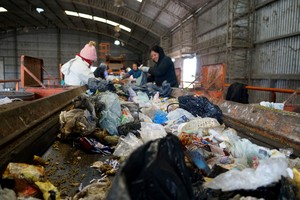 La Asociación Civil Dignidad y Vida Sana es una organización de trabajo en forma de cooperativa que recicla desperdicios en la ciudad de Santa Fe. Crédito: Archivo El Litoral.