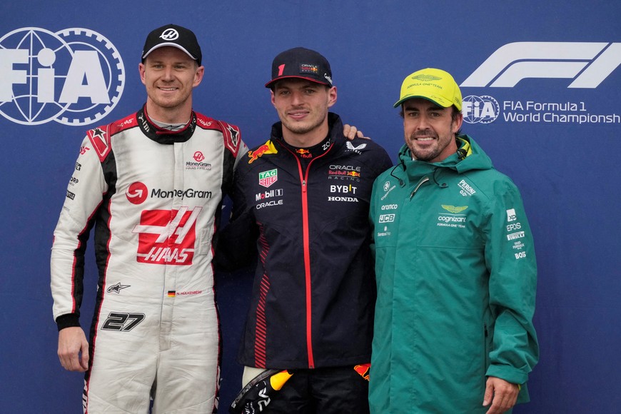 Formula One F1 - Canadian Grand Prix - Circuit Gilles Villeneuve, Montreal, Canada - June 17, 2023
Red Bull's Max Verstappen poses after qualifying in pole position alongside second positioned Haas' Nico Hulkenberg and third positioned Aston Martin's Fernando Alonso REUTERS/Mathieu Belanger