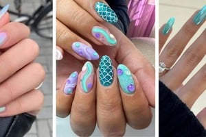 Ya sea con destellos sutiles o un acabado brillante y extravagante, las uñas de sirena son una verdadera expresión de creatividad.