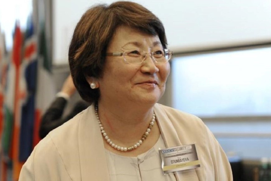 Roza Otunbayeva, Ex Presidenta de Kirguistán y jefa de UNAMA.