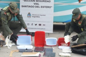 La Fiscalía Federal de Jujuy ordenó la incautación de la droga. Crédito: Gendarmería Nacional.