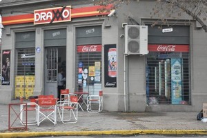 Los daños en el local ubicado en Francia y Obispo Gelabert. Crédito: Flavio Raina.