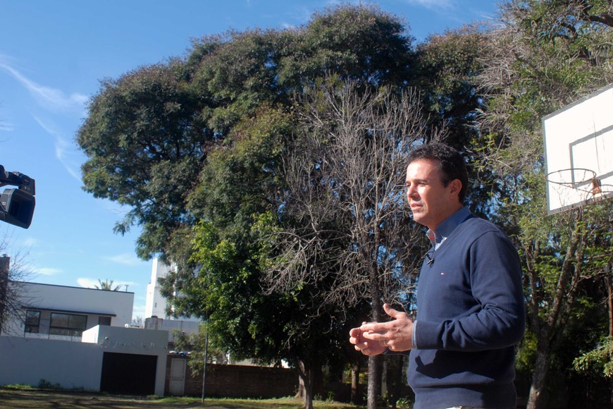 Ignacio Martínez Kerz - candidato en el barrio. Crédito: Mauricio Garín