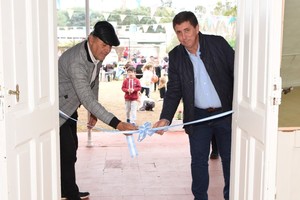 “Ya veníamos llevando a cabo otras obras en el Centro Socio Cultural. En marzo del año pasado se realizaron la adecuación del espacio físico en el patio del Centro Cultural para convertirlo en playa de estacionamiento”, puntualizó.