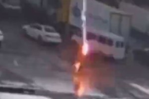 La víctima, de 49 años, estaba rodeada de camiones y autos a pocos metros de donde se carga y descarga mercadería.