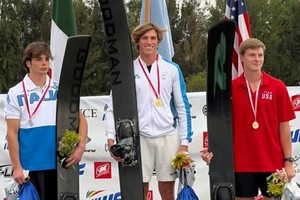 Tobías Giorgis en lo más alto del podio.