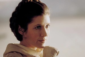 "A veces sólo puedes encontrar el cielo, alejándote lentamente del infierno" - Carrie Fisher