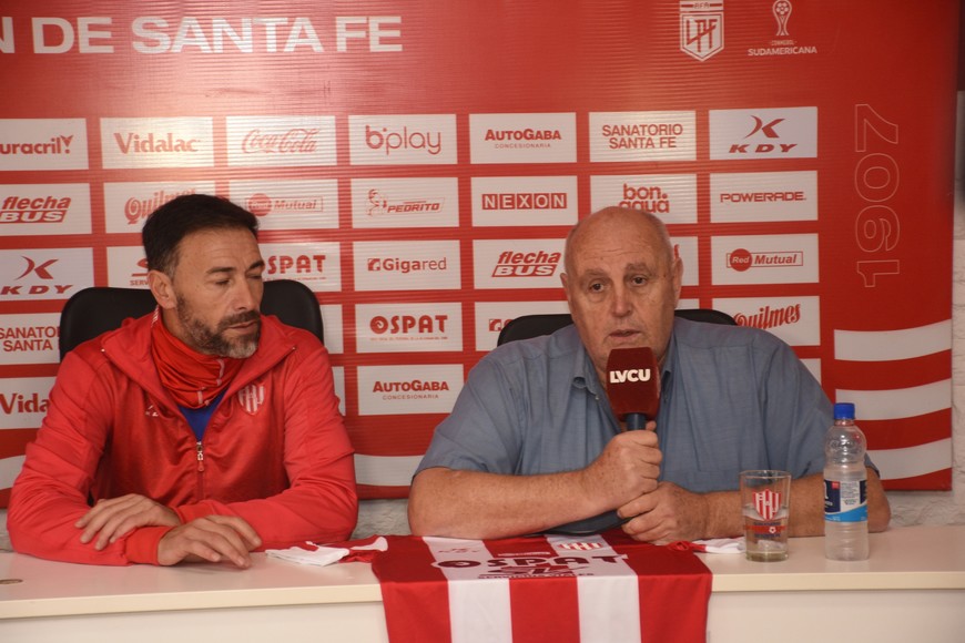 "Kily" González en la presentación con la rojiblanca. Crédito: Mauricio Garín