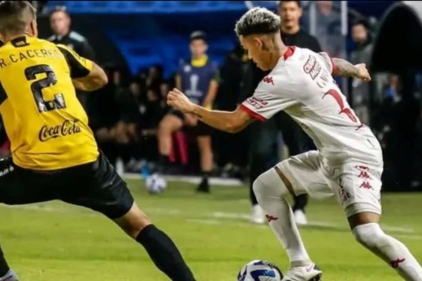 Guaraní venció por 2 a 0 a Huracán y lo eliminó de la Sudamericana.