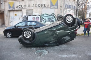 Las imágenes dan cuenta de la violencia que tuvo el encontronazo. Crédito: Mauricio Garín