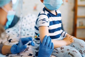 Se trata de pediatras, médicos internistas y personal de enfermería, para atender a niños.
