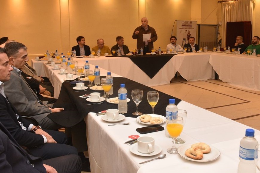 En el intercambio de ideas y planteos, los empresarios pidieron la generación en forma conjunta de un Plan Director para lograr una ciudad mejor interconectada. Foto: Flavio Raina