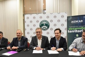 El convenio urbanístico establece una nueva fisonomía con una mirada hacia el futuro de nuestra ciudad de Rafaela en el cual se avizora un sector con suelo apto para la instalación de pequeñas y medianas empresas (pymes) locales en un predio de 22 hectáreas ubicadas cerca del área industria.