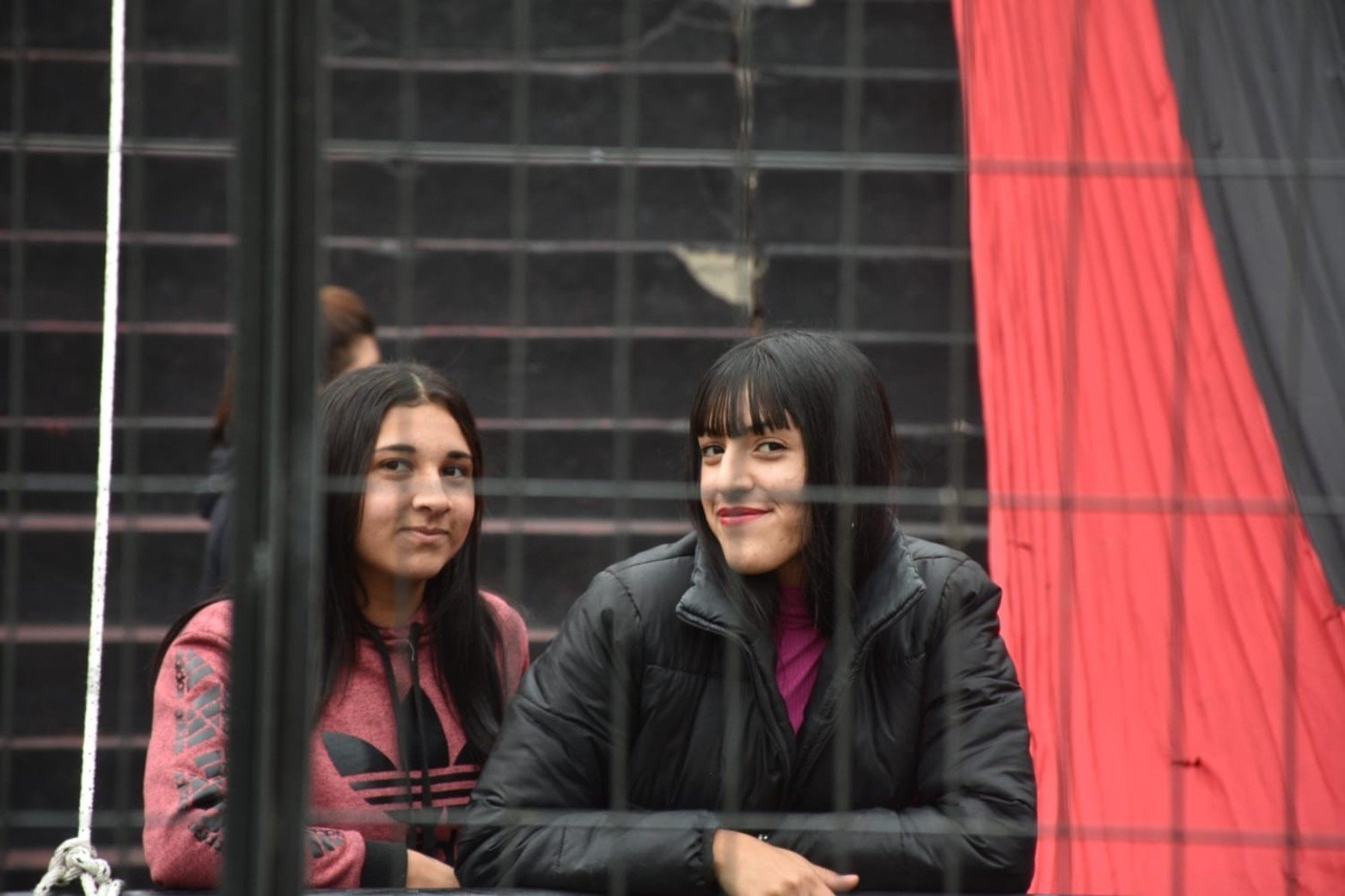 Colón y Belgrano de Córdoba se enfrentan en el Brigadier López en un partido de la 24ta. fecha de la Liga Profesional.