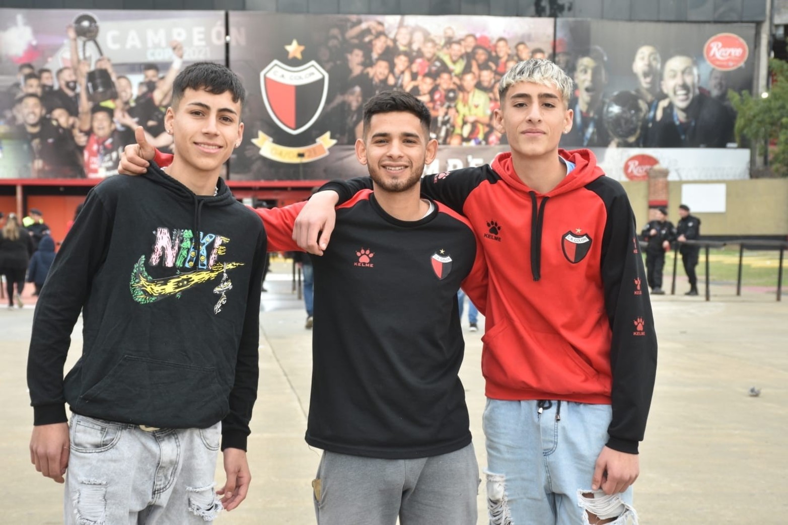 Colón y Belgrano de Córdoba se enfrentan en el Brigadier López en un partido de la 24ta. fecha de la Liga Profesional.